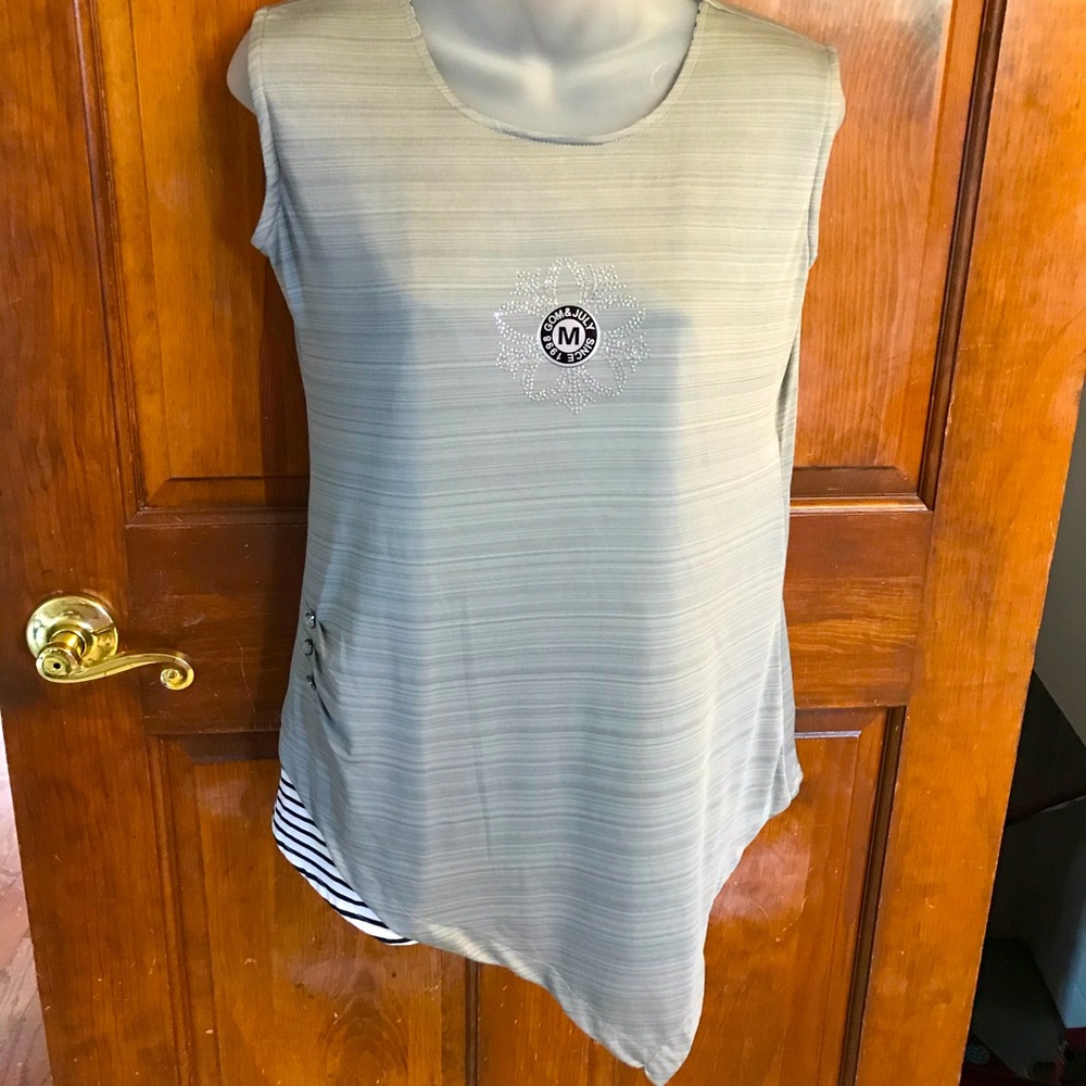 ❤️❤️ 3 for $20❤️❤️ Gom & July since 1998 Women’s Sleeveless Top. XL